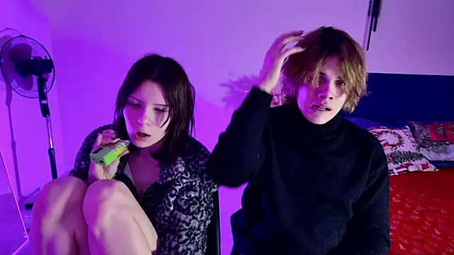 Bonnie And C1yde online show from January 18, 2:24 pm