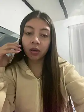 Sara-cooper2 online show from May 27, 12:13 pm