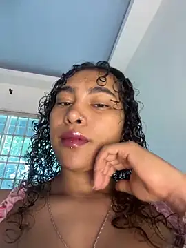 SophieD online show from April 10, 12:33 pm