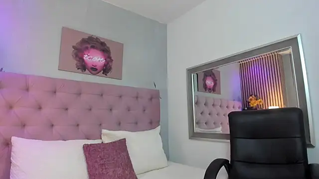 orion  smith online show from September 24, 12:26 pm