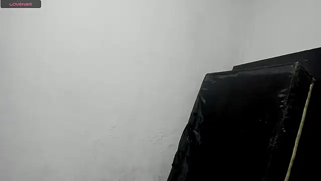 aliciaa2002 online show from July 7, 11:51 pm
