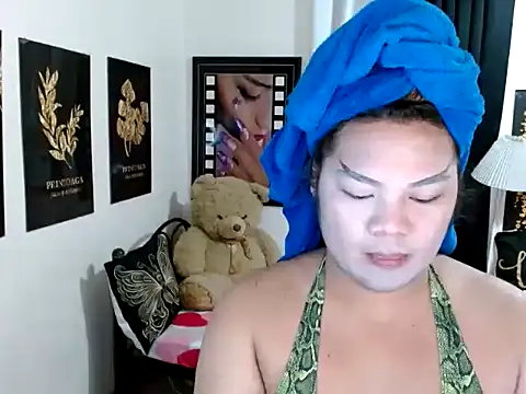 TSbrianaHugeCock online show from April 10, 2:01 pm