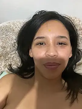 Snapshot of Esmeraldagh_ chatting on September 21, 3:27 am Esmeraldagh online show from September 21, 3:27 am