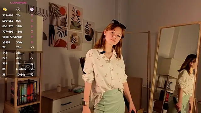 TiannaBorlace online show from September 19, 11:09 am