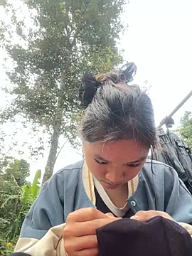   Nhug  05 online show from October 29, 7:56 am