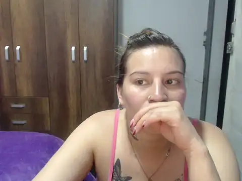 cloequeen15 online show from October 17, 6:44 pm