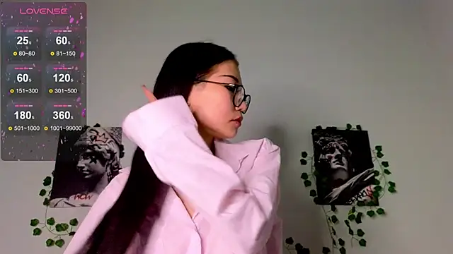 kuro mimi online show from December 15, 6:40 am