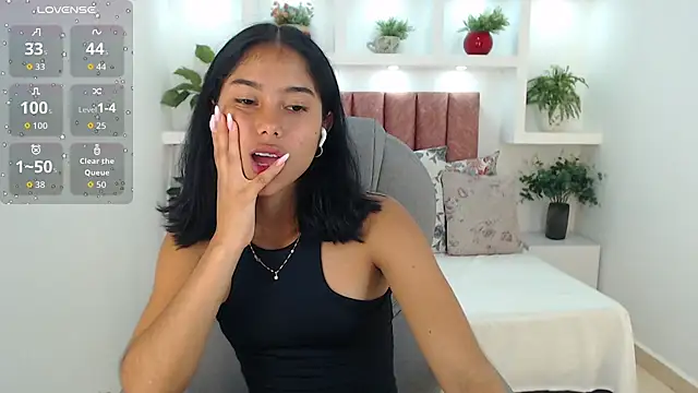 Milaa Star  online show from January 14, 2:27 am