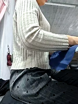 irina hana online show from November 7, 1:55 am