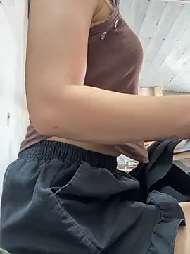 irina hana online show from April 6, 6:58 am