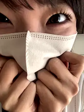 Snapshot of y_yunchan chatting on October 17, 2:15 am y yunchan online show from October 17, 2:15 am