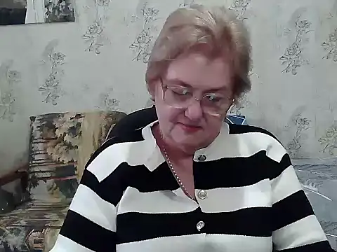 Renata62011 online show from November 21, 1:46 pm