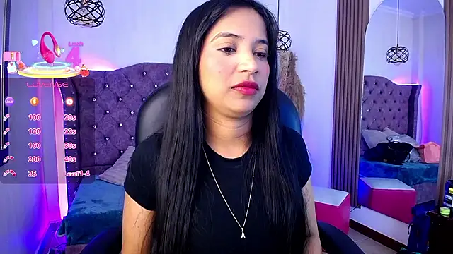 SophiaWalker 1 online show from January 16, 11:50 am