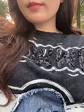 Linda288 online show from March 2, 10:33 am