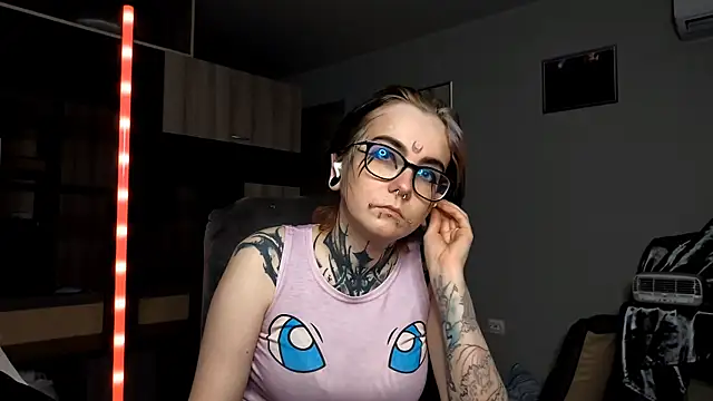 HighelikeGirl online show from October 15, 1:57 pm