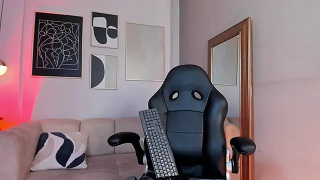 marie bass online show from February 18, 1:10 pm