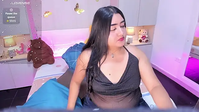 LilyWhitney online show from February 18, 4:11 am