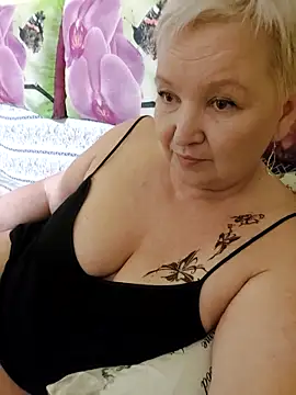 ForgeMeNot51 online show from June 19, 9:51 pm