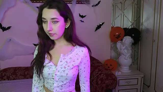 Eva Maller online show from October 19, 5:20 am