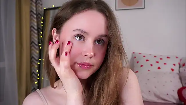 SusannaScholler online show from April 10, 10:38 pm