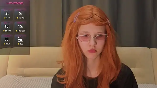 Snapshot of Lunar_x chatting on October 19, 8:55 pm Lunar x online show from October 19, 8:55 pm