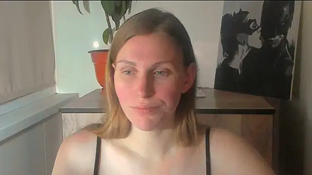 JuliaMuuun online show from April 8, 10:23 pm