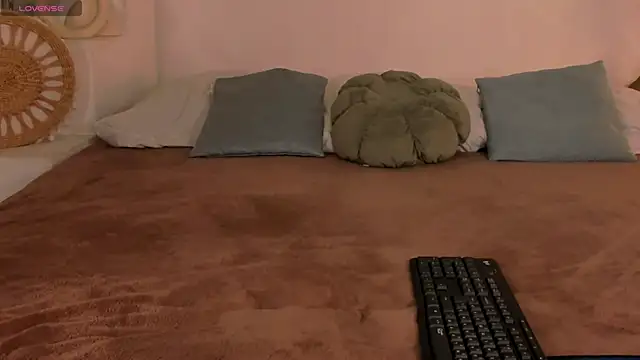 Little Clare online show from April 9, 2:22 pm