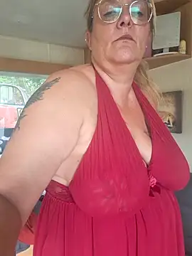 Misspapillon1840 online show from September 20, 7:39 am