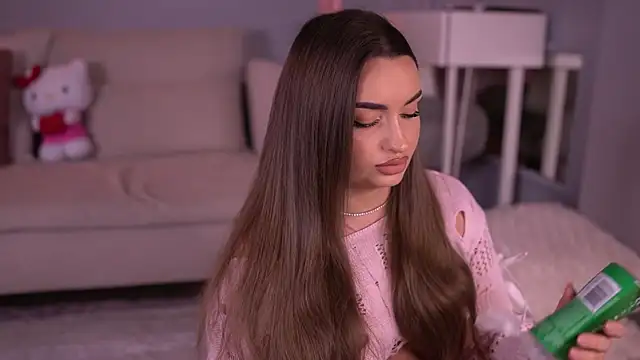 MillaSerene online show from April 9, 5:32 am