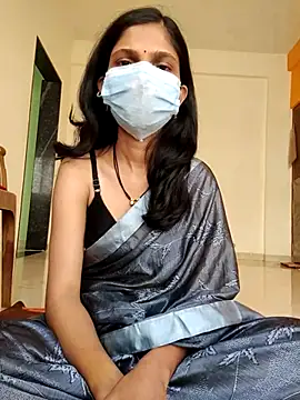 Shivani2002 online show from January 12, 9:25 am