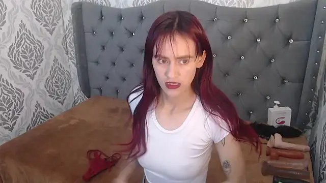 Snapshot of katheblows chatting on October 13, 12:52 pm katheblows online show from October 13, 12:52 pm