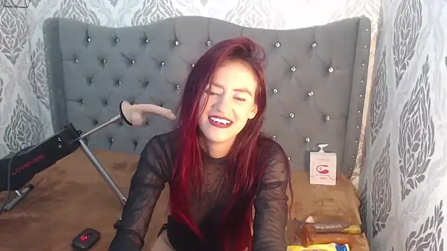 Snapshot of katheblows chatting on October 8, 1:04 pm katheblows online show from October 8, 1:04 pm