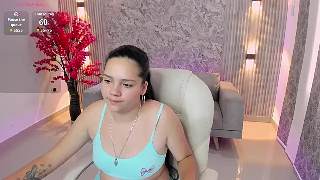 karlie small online show from December 22, 7:28 pm