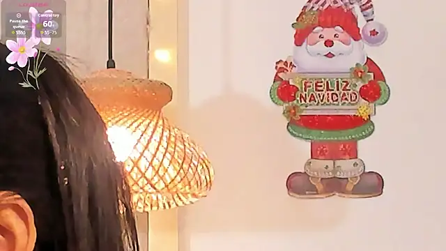 VioletHilton online show from December 17, 8:13 pm