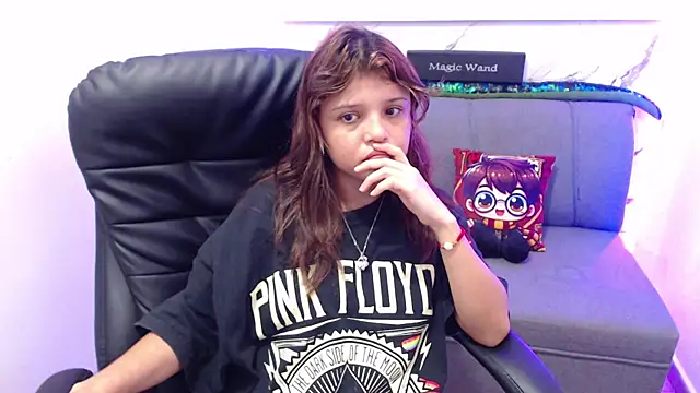 Snapshot of minnie_cake chatting on September 11, 9:04 pm minnie cake online show from September 11, 9:04 pm