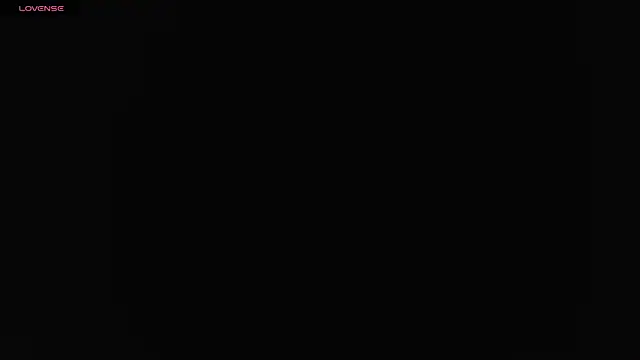 Snapshot of toxic_sweet_ chatting on October 20, 3:53 am toxic sweet online show from October 20, 3:53 am