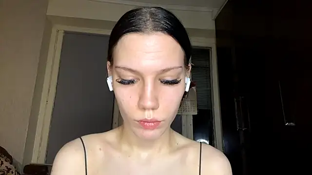 Snapshot of AlfredaBillegas chatting on September 24, 8:41 pm AlfredaBillegas online show from September 24, 8:41 pm