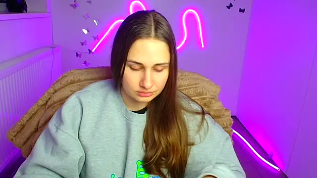 Stefanie Sweet online show from April 2, 5:27 am