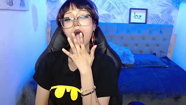 Nyxie tk online show from September 23, 7:45 pm