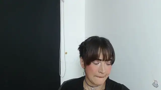 evelynesex online show from April 14, 3:39 am