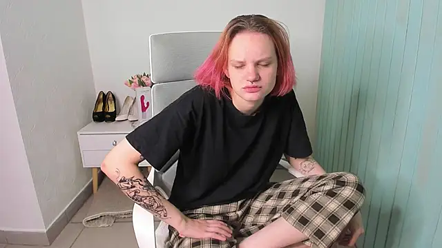 Elieiza xo online show from September 26, 3:26 am