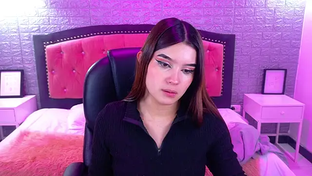 Snapshot of Natalie_loffreda chatting on October 7, 3:22 am Natalie loffreda online show from October 7, 3:22 am