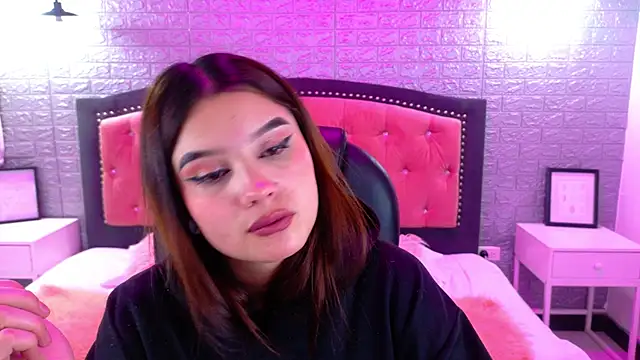 Snapshot of Natalie_loffreda chatting on September 22, 2:54 am Natalie loffreda online show from September 22, 2:54 am