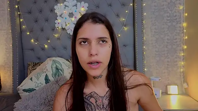 Abby roussee online show from December 22, 9:51 pm