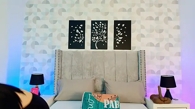 natasha moreno online show from June 2, 1:01 pm