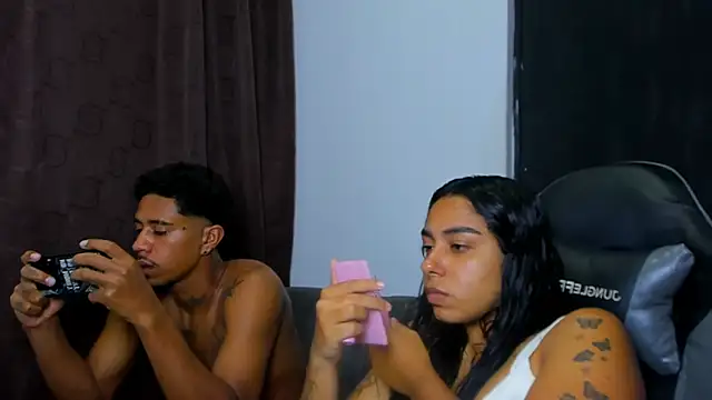 violet and myers online show from April 12, 10:56 pm