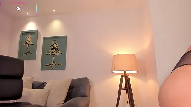 VeronicaBlue online show from October 27, 10:33 am