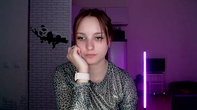 Leonaalove online show from April 2, 5:32 pm