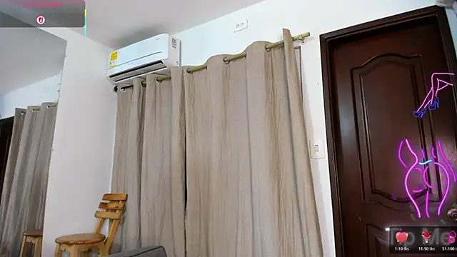 zou quira online show from February 4, 1:14 pm