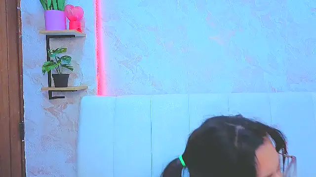 VioletxBloom online show from November 9, 12:49 am